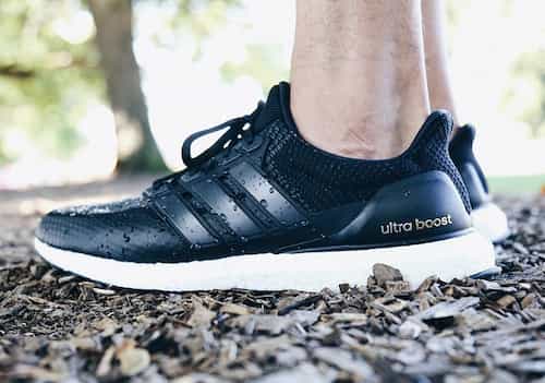 Giày chống nước Adidas Ultra Boost